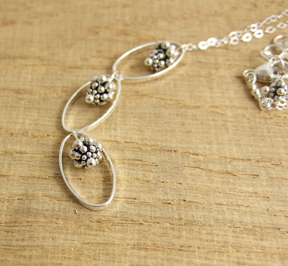 Necklace with Oval Loops and Stacked Bali, Daisy Beads CDN-251