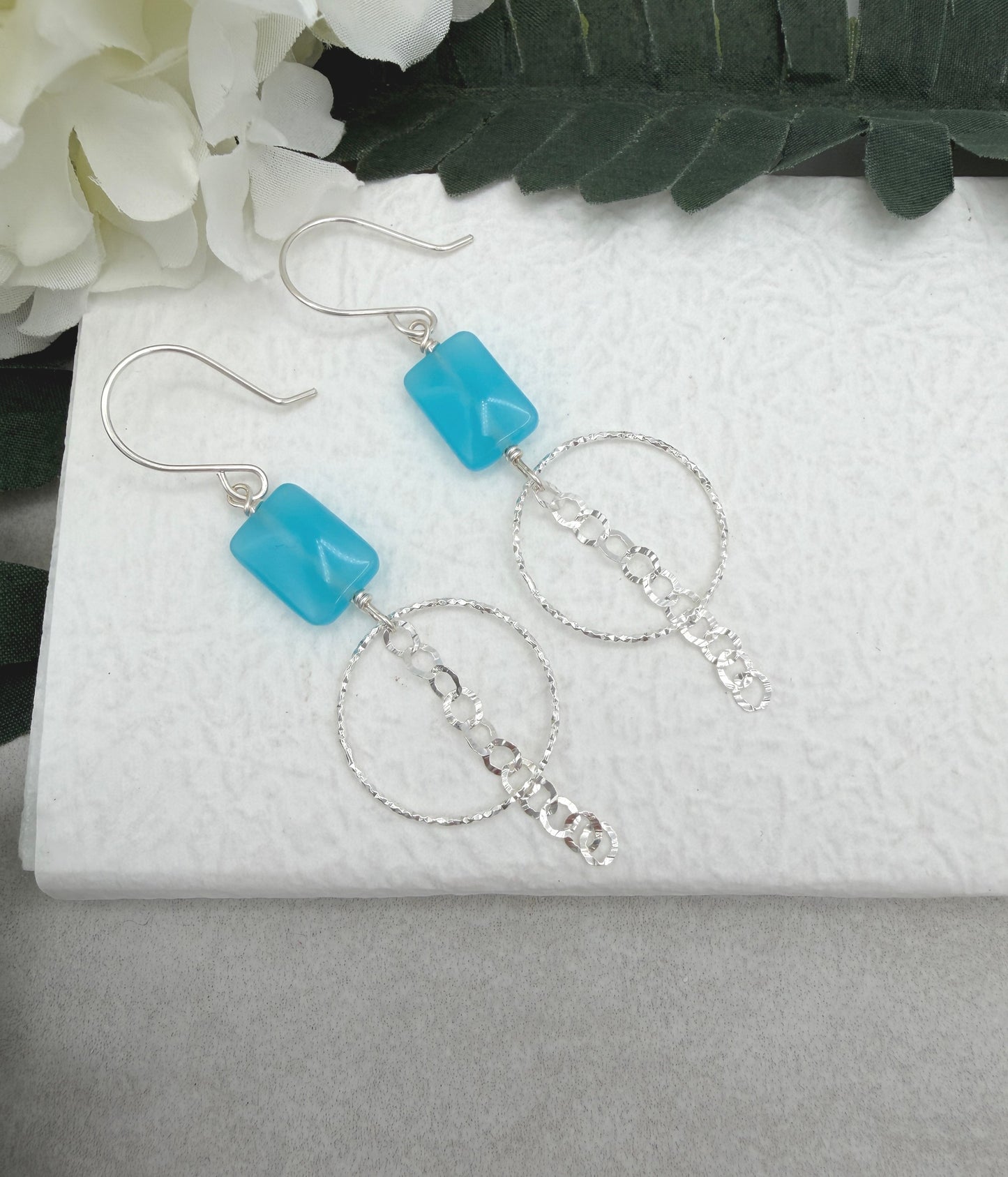 Earrings with Blue Rectangular Beads, Diamond Cut Loops and a Chain Drop CHE-511