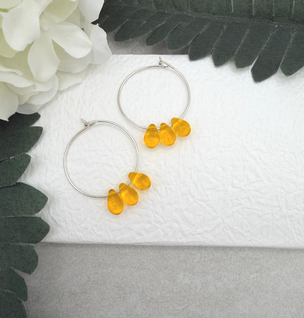 Hoop Earrings with Yellow Glass Teardrop Beads CHE-536
