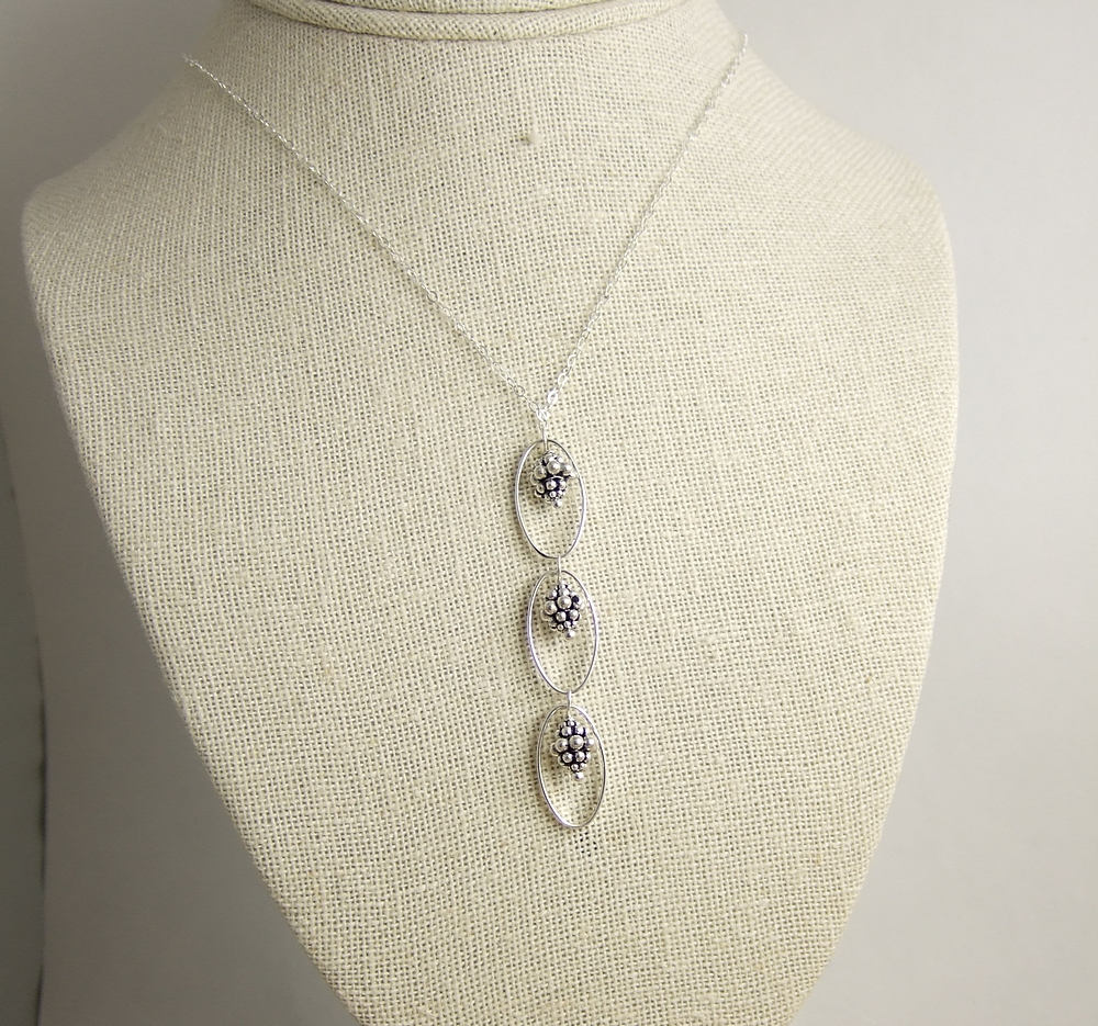 Necklace with Oval Loops and Stacked Bali, Daisy Beads CDN-251