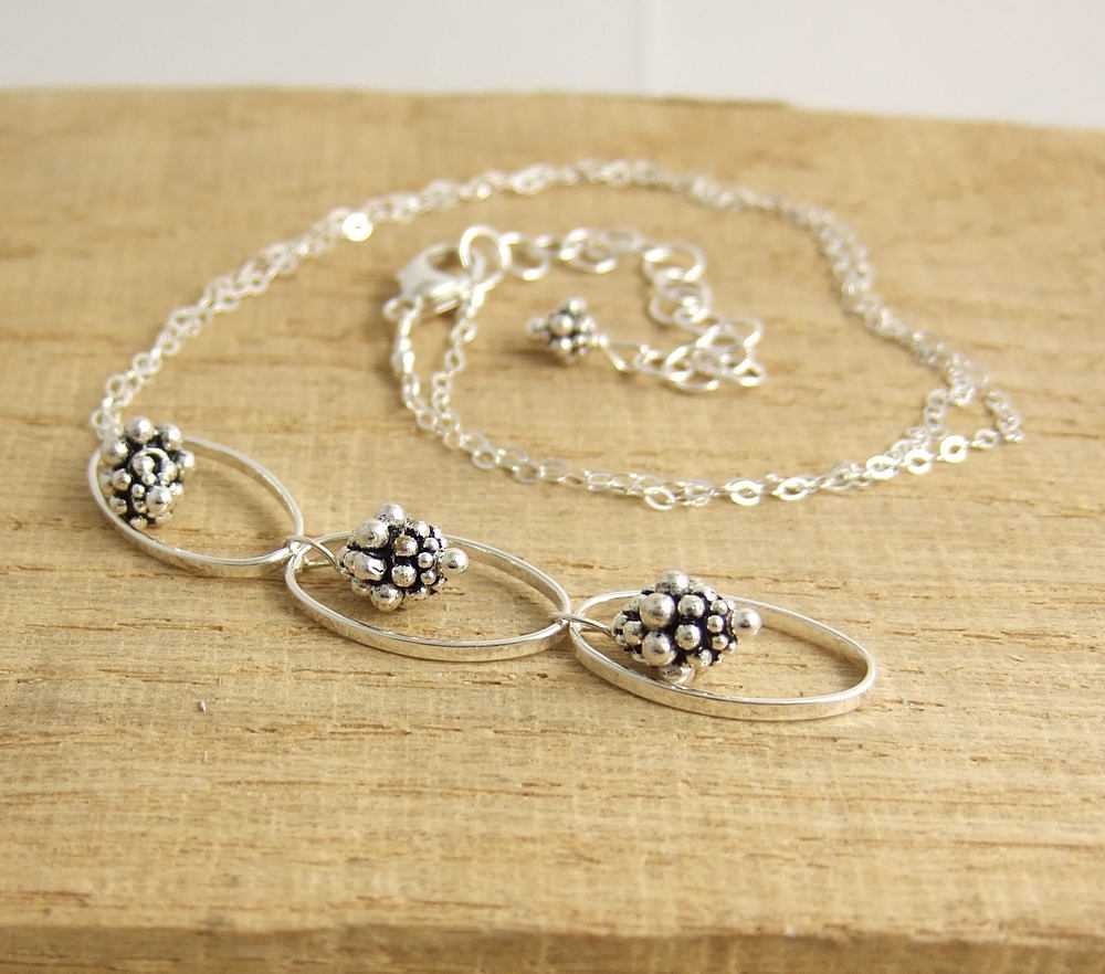 Necklace with Oval Loops and Stacked Bali, Daisy Beads CDN-251