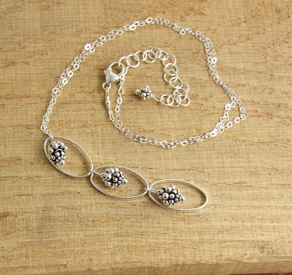 Necklace with Oval Loops and Stacked Bali, Daisy Beads CDN-251