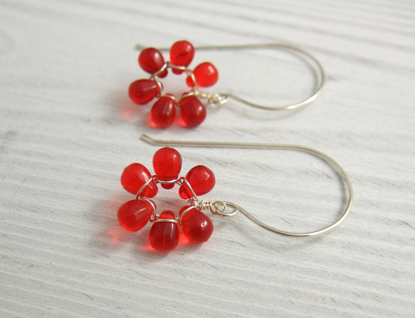 Earrings with Tiny Red Glass Teardrop Flowers FE-28