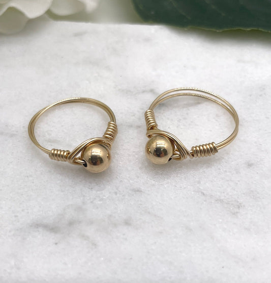 14k Gold Filled Wire Wrapped Ring with a Single, 6mm Seamless Gold Filled Bead GR-15