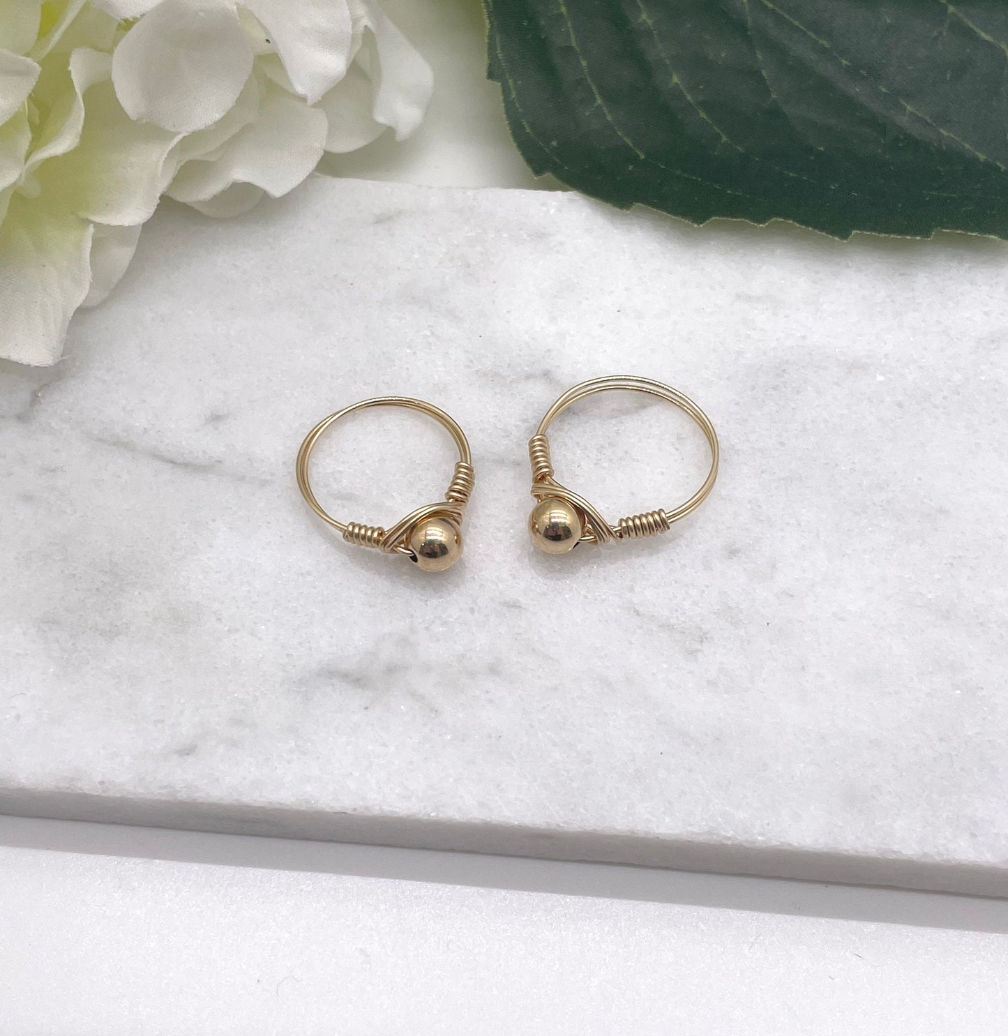 14k Gold Filled Wire Wrapped Ring with a Single, 6mm Seamless Gold Filled Bead GR-15